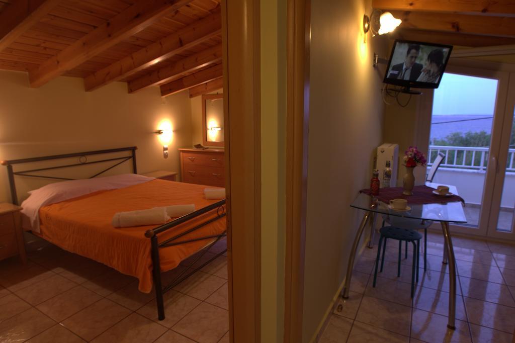 Angela Studios Karfas Quarto foto
